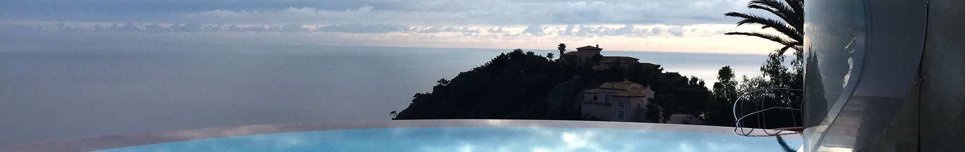 Extract from The Palais Bulles in balance between the sea and the sky